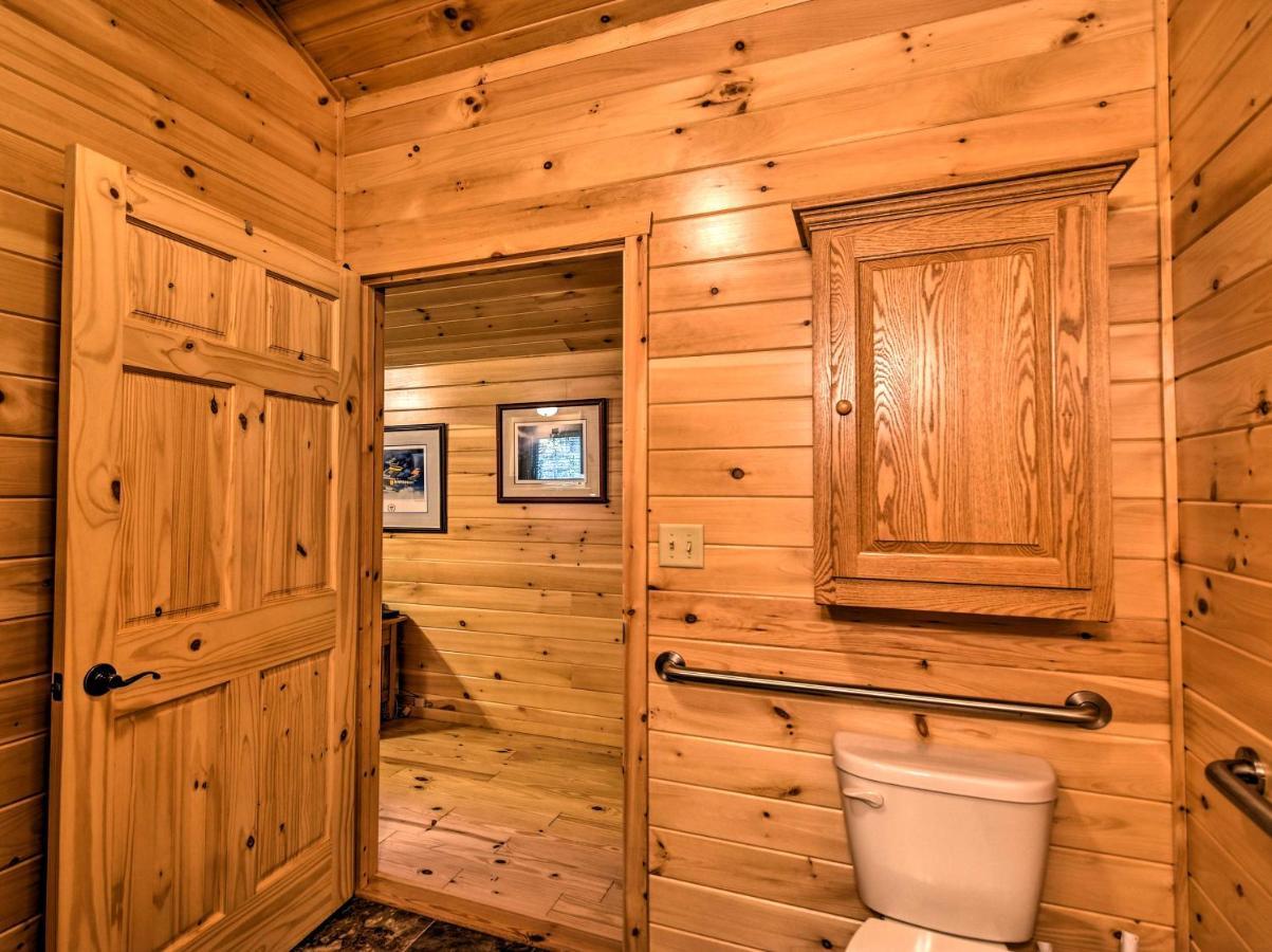 Pet-Friendly Cabin With Fire Pit And River Access! Parsons Zewnętrze zdjęcie